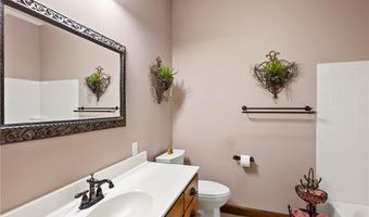 112 Birch Ave, Alexandria, MN 56308