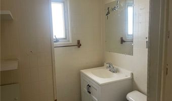 1365 East Ave, Akron, OH 44307