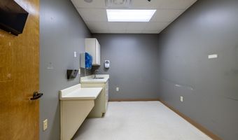 6000 Joe Frank Harris Pkwy NW, Adairsville, GA 30103