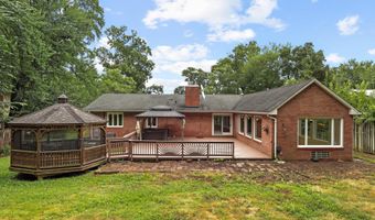 4100 DOWNING St, Annandale, VA 22003