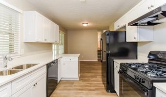 5613 Woodland, Acworth, GA 30102