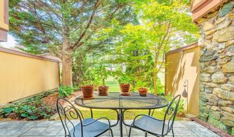 118 Colony Dr, Arden, NC 28704