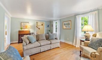 13 Carmel Rd, Andover, MA 01810