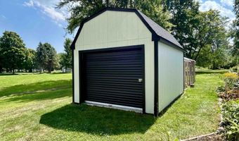 21790 McPhall, Armada, MI 48005