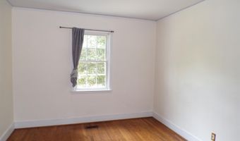 116 Davis St, Bishopville, SC 29010