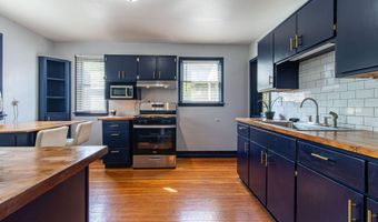 3005 Oakwood St, Ann Arbor, MI 48104