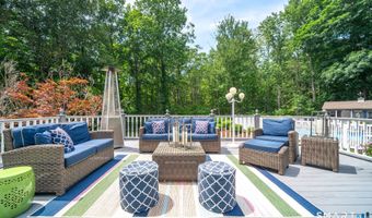 75 Hearthstone Dr, Cheshire, CT 06410