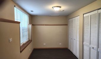 775 Highview Ct, Antioch, IL 60002