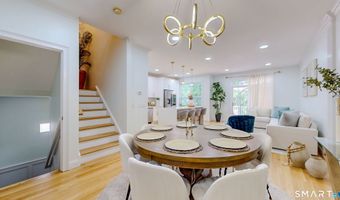 14 Woodcrest Ln 14, Danbury, CT 06810