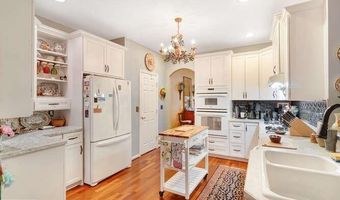 18 MISSION Way, Barnegat, NJ 08005