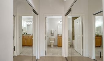 1201 N GARFIELD St 202, Arlington, VA 22201