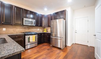 2215 RICHMOND Hwy 101, Alexandria, VA 22301