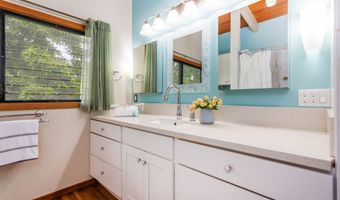 2114- B KAIWIKI Rd, Hilo, HI 96720