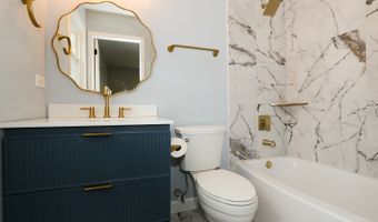 1321 Ivy Ln, Algonquin, IL 60102