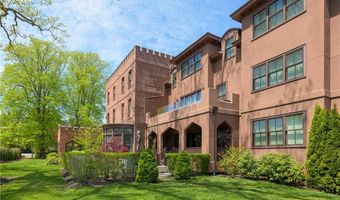 78 Rhode Island Ave 8, Newport, RI 02840