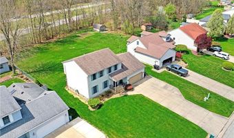 3462 Starwick Dr, Canfield, OH 44406
