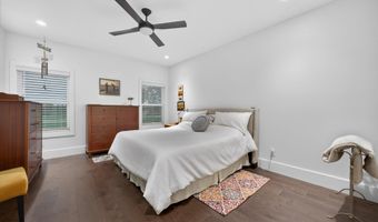 810 Spyglass Hill Dr, Bedford, IN 47421