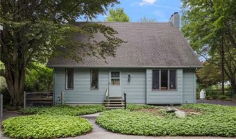 930 N Main Rd, Jamestown, RI 02835