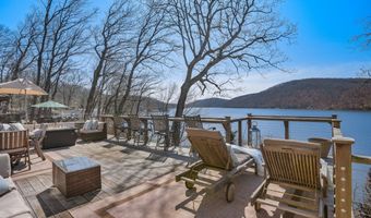11 Driftwood Rd, Danbury, CT 06811