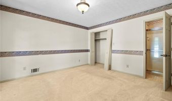 2501 Pine Cove Dr, Tucker, GA 30084