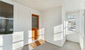 409 W Adams St, Arlington, MN 55307