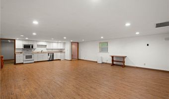 185 Dutch Glory Rd, Amity, PA 15311