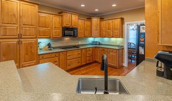 21030 Skyward Dr, Abingdon, VA 24211