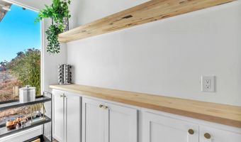 1029 Rainbow Valley Ct, Fallbrook, CA 92028