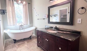 166 Big Oak Dr, Adkins, TX 78101