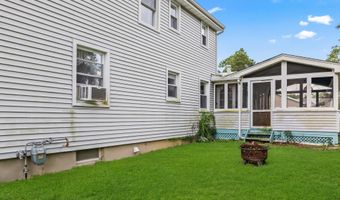 608 Berkeley Ave, Beachwood, NJ 08722