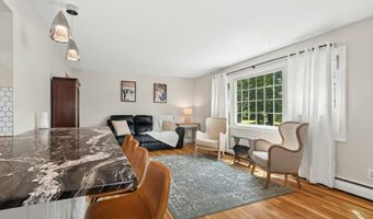 136 Crescent Cir, Cheshire, CT 06410