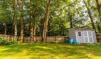 3 Onondega Rd, Narragansett, RI 02882