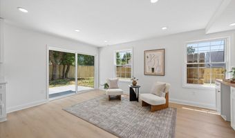 2807 BARBERRY Ln, Bowie, MD 20715