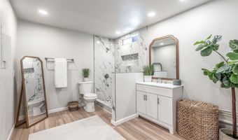180 Hoomoku St, Kahului, HI 96732