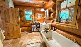 123 Eagle Point Rd, Aurora, ME 04408