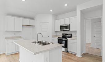 8072 Chesapeake Trl, Bauxite, AR 72011