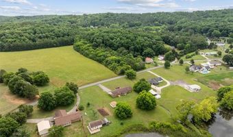 687 Johnson Lake Rd SE, Adairsville, GA 30103