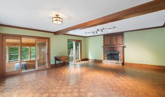 76 Spruce St, Brattleboro, VT 05301