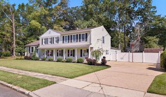 3 Renier Ct, Middletown, NJ 07748