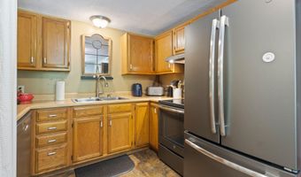 208 New Rd, Arundel, ME 04046