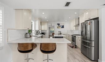 901 Kingsley Dr, Arcadia, CA 91007