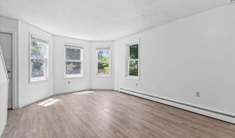 21 Hyde St 4, Burlington, VT 05401