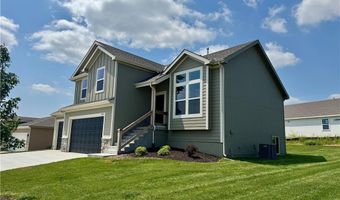 1640 Grayhawk Dr, Basehor, KS 66007