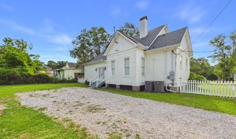 501 Fairview Ave, Abbeville, LA 70510