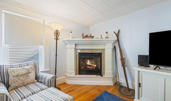 75 Ledgelawn Ave, Bar Harbor, ME 04609