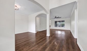 5988 WINDSOR Fls, Arlington, TN 38002
