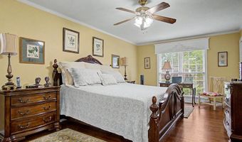 1732 Marbury Ln, Albany, GA 31707