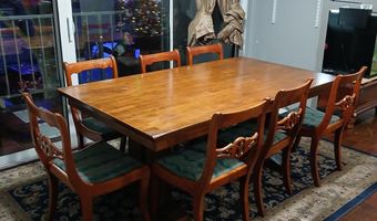 511 N ARMISTEAD St 303, Alexandria, VA 22312