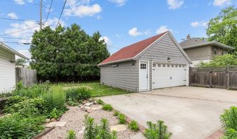 518 E SUMMER St, Appleton, WI 54911