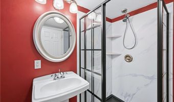2219 Woodland Trace St, Austintown, OH 44515